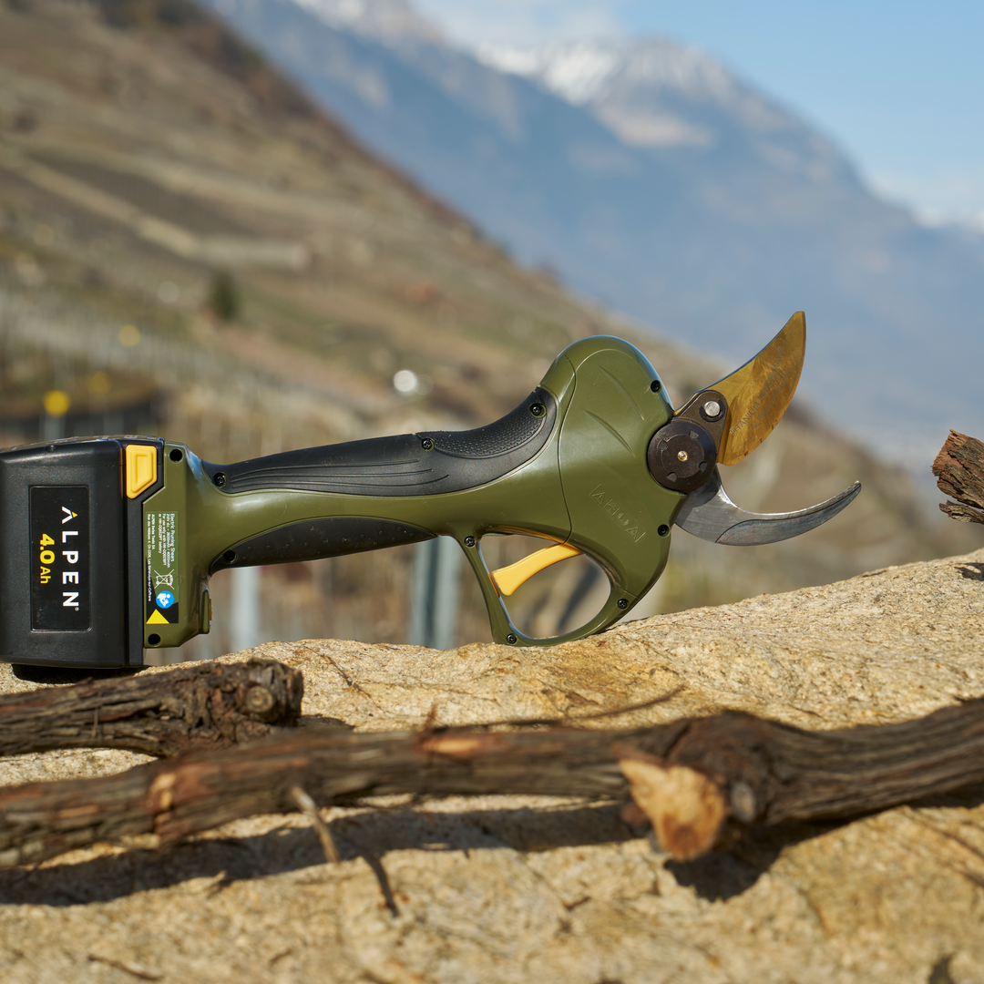 Electric pruning shear Wildhorn 40 LIGHT